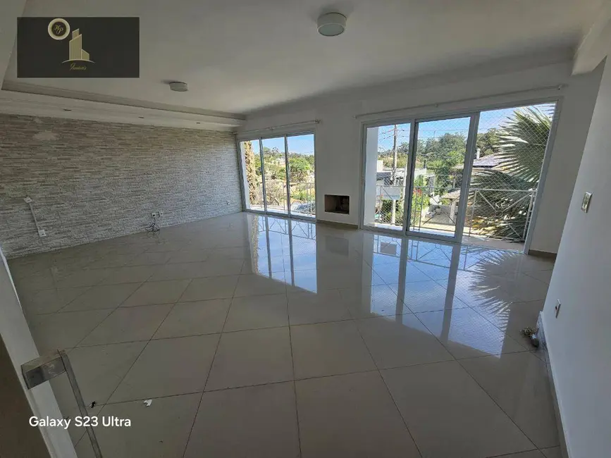 Casa de Condomínio com 5 quartos para alugar, 800m2 em Vista Alegre, Vinhedo - SP - imagem 9 Foto 9 de Casa de Condomínio com 5 quartos para alugar, 800m2 em Vista Alegre, Vinhedo - SP