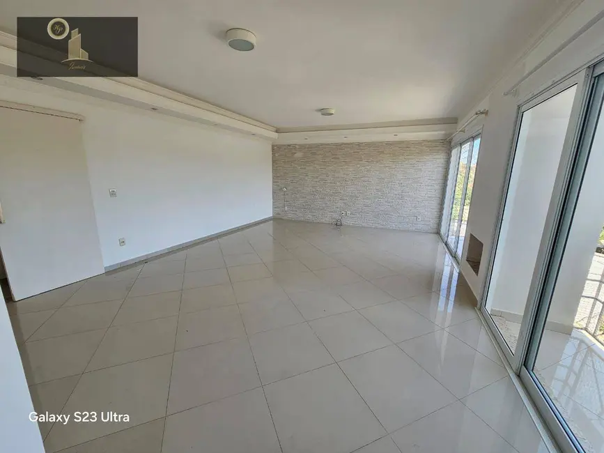 Casa de Condomínio com 5 quartos para alugar, 800m2 em Vista Alegre, Vinhedo - SP - imagem 8 Foto 8 de Casa de Condomínio com 5 quartos para alugar, 800m2 em Vista Alegre, Vinhedo - SP