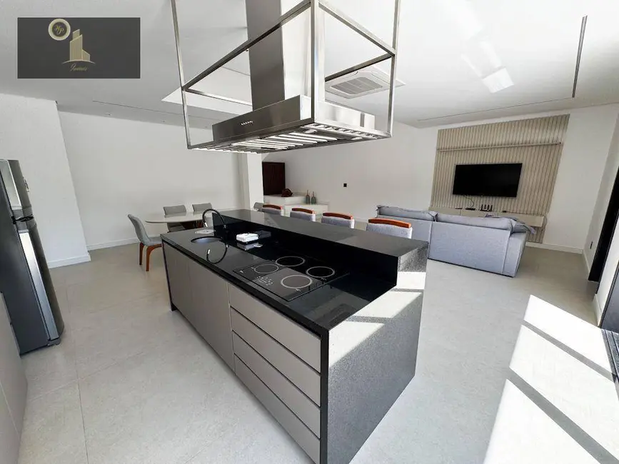 Foto 9 de Casa de Condomínio com 3 quartos à venda, 300m2 em Louveira - SP