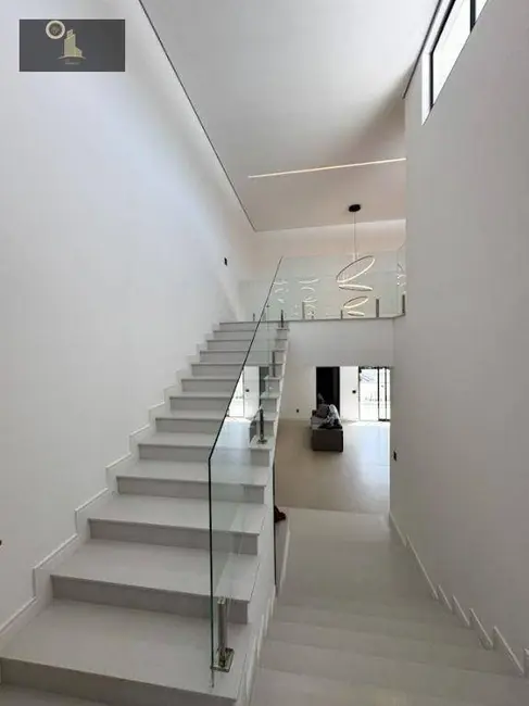 Foto 4 de Casa de Condomínio com 3 quartos à venda, 300m2 em Louveira - SP