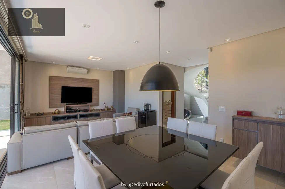 Foto 3 de Casa de Condomínio com 3 quartos à venda, 800m2 em Vinhedo - SP