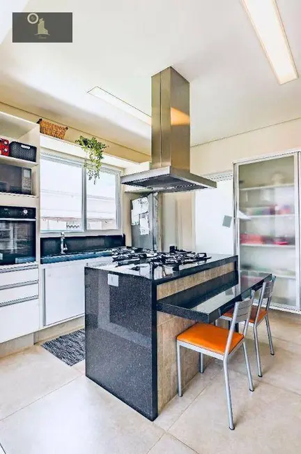 Casa de Condomínio com 3 quartos à venda, 800m2 em Monte Alegre, Vinhedo - SP - imagem 8 Foto 8 de Casa de Condomínio com 3 quartos à venda, 800m2 em Monte Alegre, Vinhedo - SP