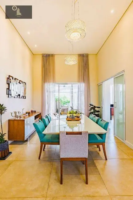 Casa de Condomínio com 3 quartos à venda, 800m2 em Monte Alegre, Vinhedo - SP - imagem 4 Foto 4 de Casa de Condomínio com 3 quartos à venda, 800m2 em Monte Alegre, Vinhedo - SP