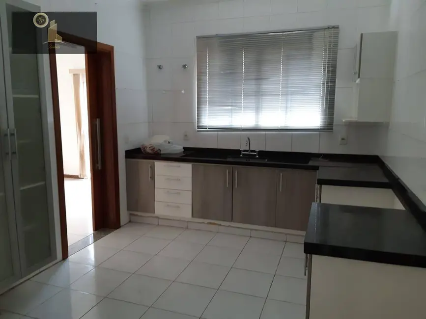 Foto 9 de Casa de Condomínio com 3 quartos à venda, 250m2 em Vinhedo - SP