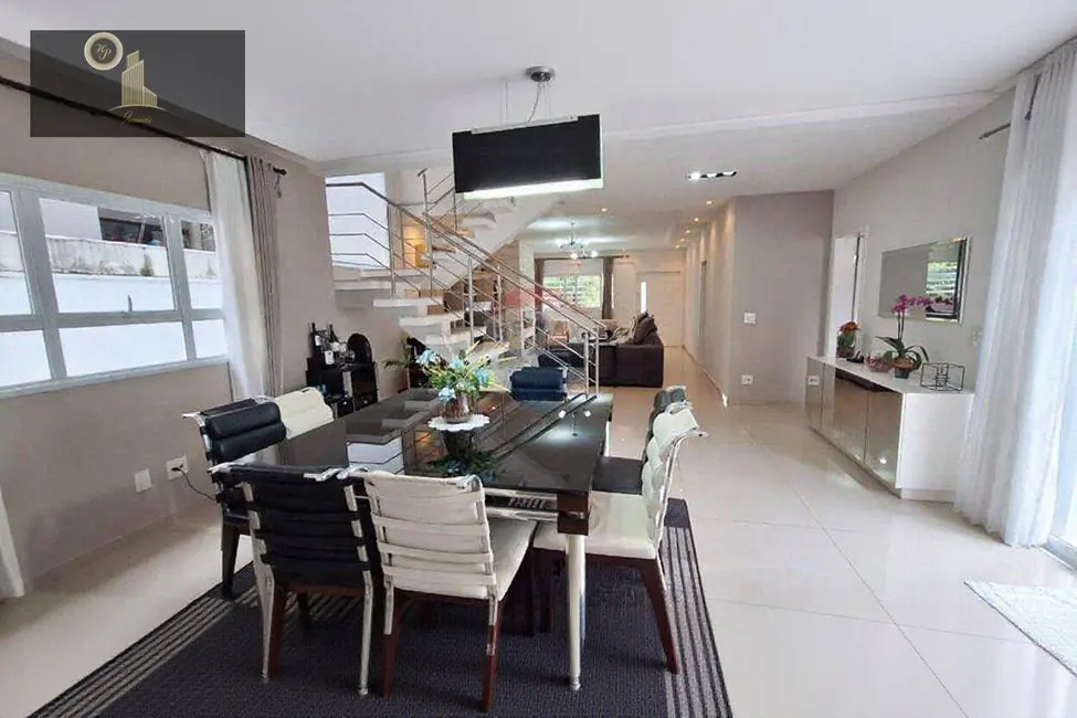 Foto 6 de Casa de Condomínio com 3 quartos para alugar, 600m2 em Louveira - SP