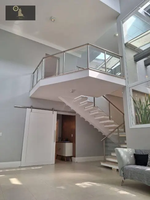 Foto 3 de Casa de Condomínio com 4 quartos à venda, 600m2 em Centro, Vinhedo - SP