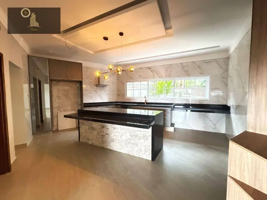 Foto 2 de Casa de Condomínio com 4 quartos à venda, 1616m2 em Louveira - SP