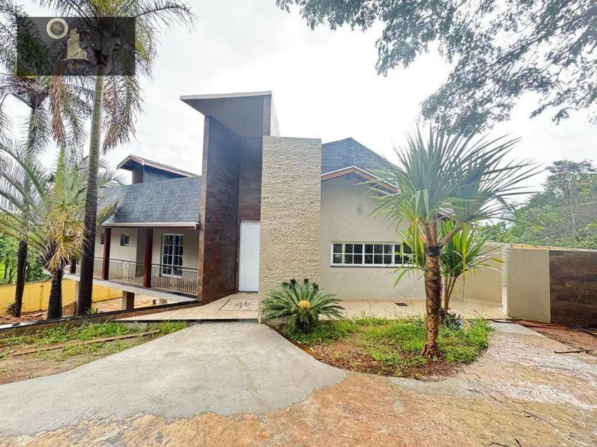 Foto 1 de Casa de Condomínio com 4 quartos à venda, 1616m2 em Louveira - SP