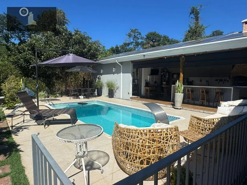 Foto 1 de Casa com 3 quartos à venda, 905m2 em Pinheirinho, Vinhedo - SP