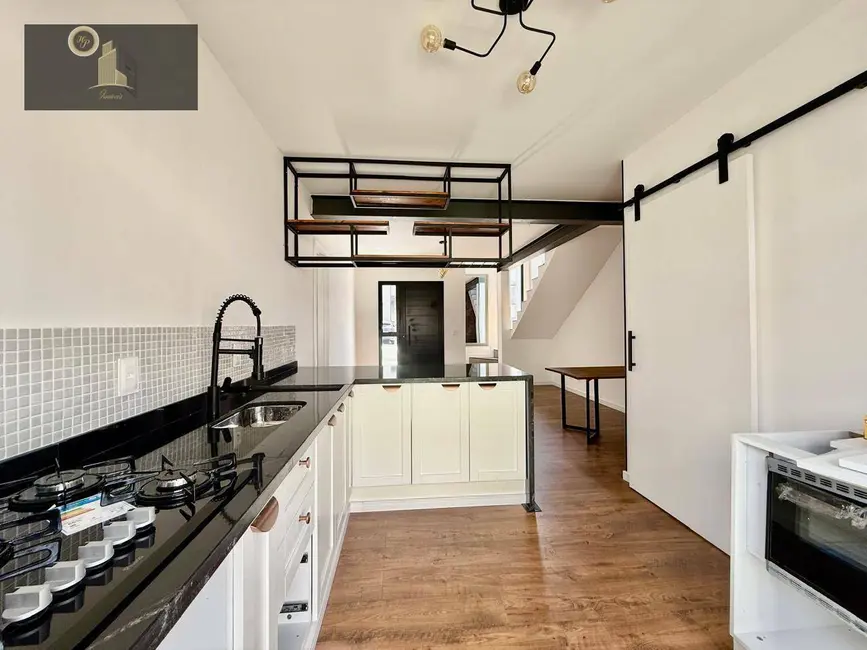 Foto 1 de Casa de Condomínio com 2 quartos para alugar, 120m2 em Louveira - SP