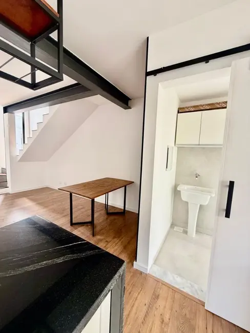 Foto 5 de Casa de Condomínio com 2 quartos para alugar, 120m2 em Louveira - SP