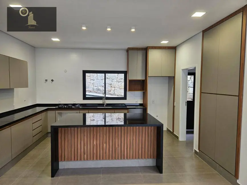 Foto 6 de Casa de Condomínio com 3 quartos para alugar, 450m2 em Louveira - SP