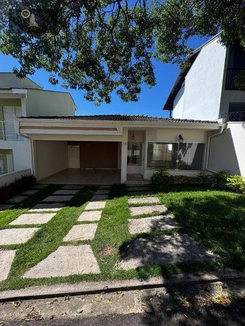 Foto 1 de Casa de Condomínio com 3 quartos à venda e para alugar, 250m2 em Vinhedo - SP