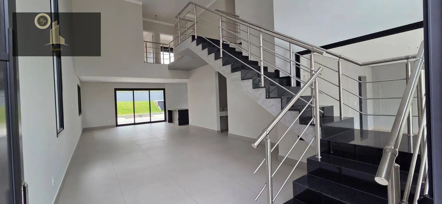 Foto 3 de Casa de Condomínio com 3 quartos à venda, 480m2 em Louveira - SP