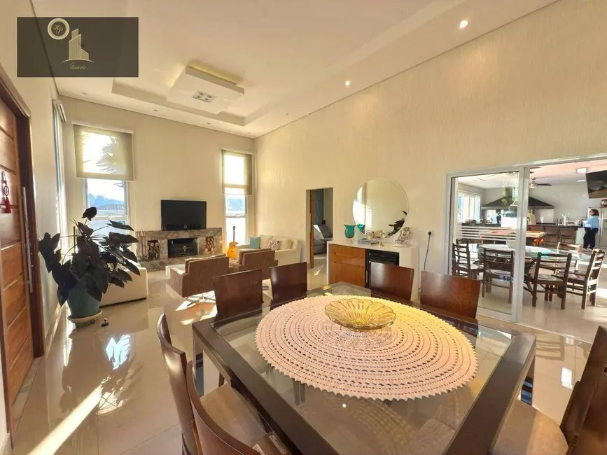 Foto 9 de Casa de Condomínio com 3 quartos à venda e para alugar, 800m2 em Santa Cândida, Vinhedo - SP