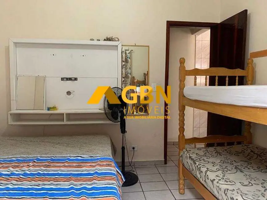 Casa com 2 quartos à venda, 100m2 em Praia Grande - SP - imagem 8 Foto 8 de Casa com 2 quartos à venda, 100m2 em Praia Grande - SP