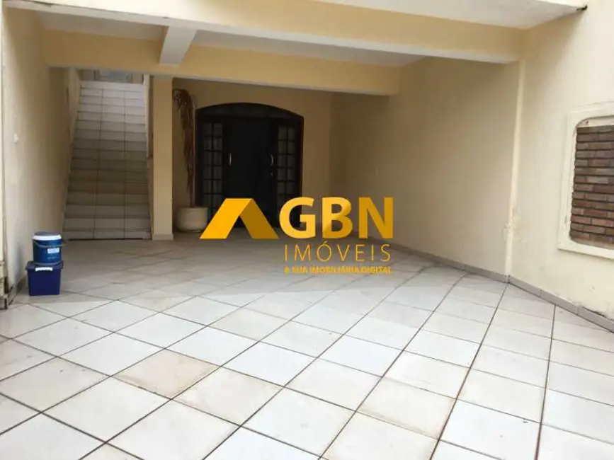 Casa com 3 quartos à venda e para alugar, 180m2 em São Paulo - SP - imagem 4 Foto 4 de Casa com 3 quartos à venda e para alugar, 180m2 em São Paulo - SP