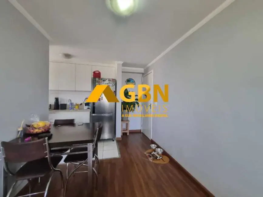 Foto 3 de Apartamento com 2 quartos à venda, 44m2 em Taboao Da Serra - SP