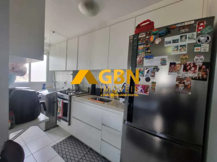 Foto 5 de Apartamento com 2 quartos à venda, 44m2 em Taboao Da Serra - SP