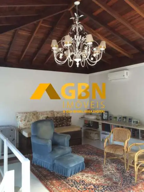 Casa de Condomínio com 4 quartos à venda, 340m2 em Ubatuba - SP - imagem 4 Foto 4 de Casa de Condomínio com 4 quartos à venda, 340m2 em Ubatuba - SP