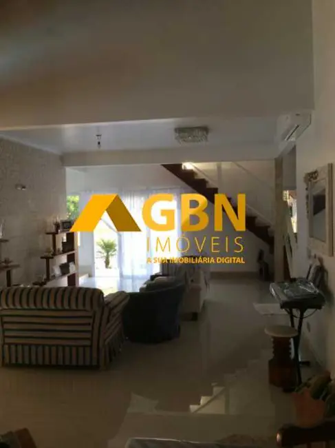 Casa de Condomínio com 4 quartos à venda, 340m2 em Ubatuba - SP - imagem 2 Foto 2 de Casa de Condomínio com 4 quartos à venda, 340m2 em Ubatuba - SP