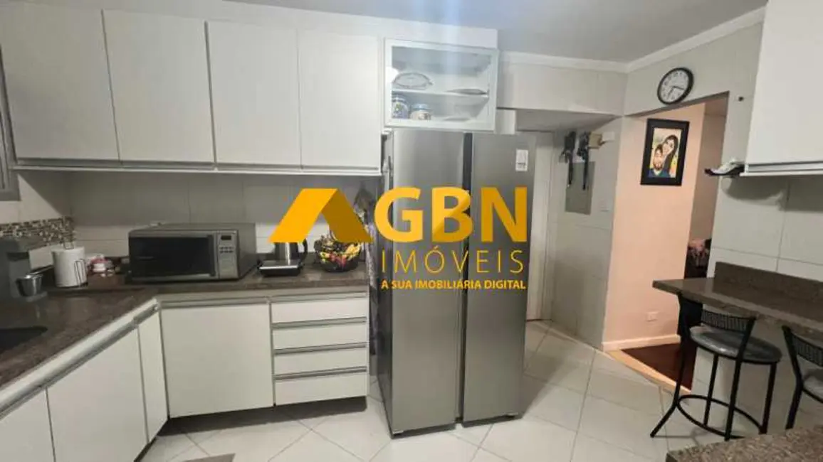 Apartamento com 3 quartos para alugar, 110m2 em São Paulo - SP - imagem 9 Foto 9 de Apartamento com 3 quartos para alugar, 110m2 em São Paulo - SP