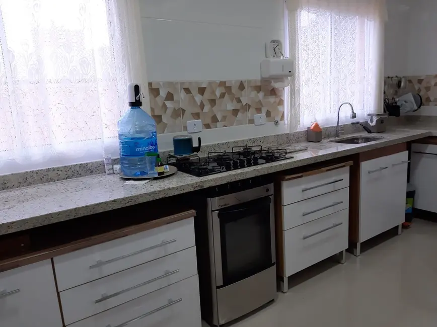 Casa com 2 quartos à venda em Canto do Forte, Praia Grande - SP - imagem 4 Foto 4 de Casa com 2 quartos à venda em Canto do Forte, Praia Grande - SP