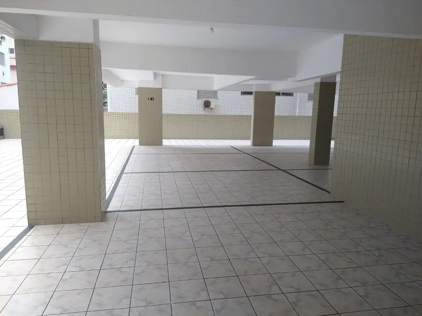 Foto 2 de Apartamento com 2 quartos para alugar, 136m2 em Canto do Forte, Praia Grande - SP