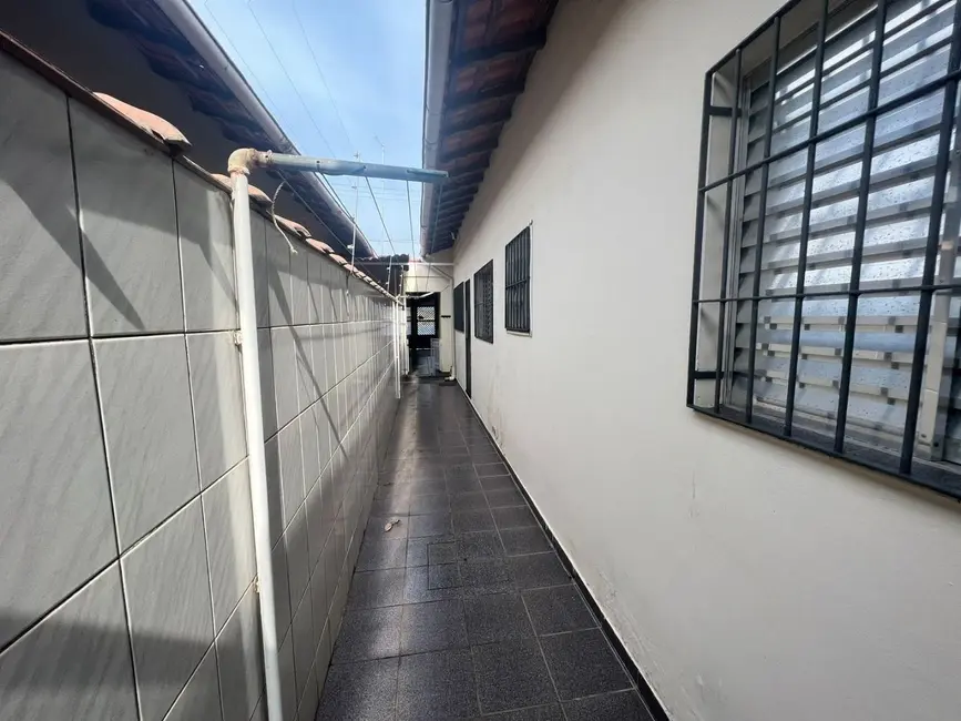 Casa com 3 quartos à venda em Nova Mirim, Praia Grande - SP - imagem 4 Foto 4 de Casa com 3 quartos à venda em Nova Mirim, Praia Grande - SP