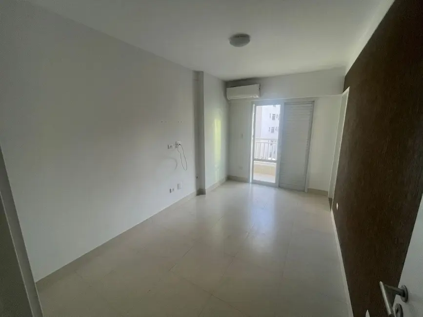 Apartamento com 3 quartos à venda, 123m2 em Aviação, Praia Grande - SP - imagem 4 Foto 4 de Apartamento com 3 quartos à venda, 123m2 em Aviação, Praia Grande - SP