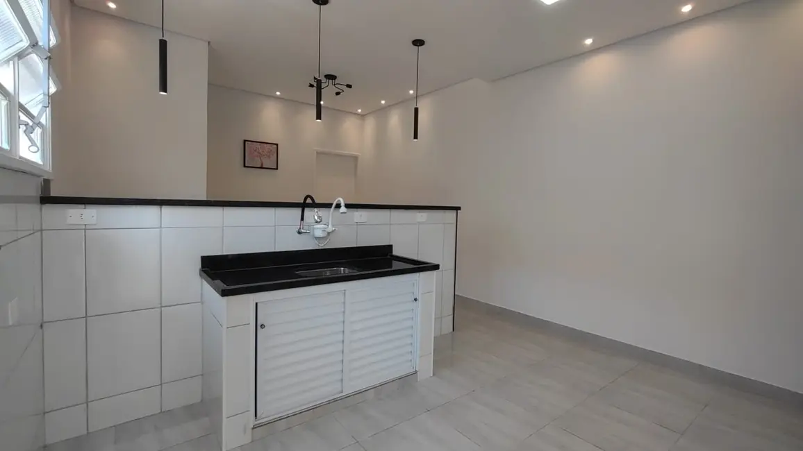 Foto 8 de Casa com 2 quartos à venda, 68m2 em Maracanã, Praia Grande - SP