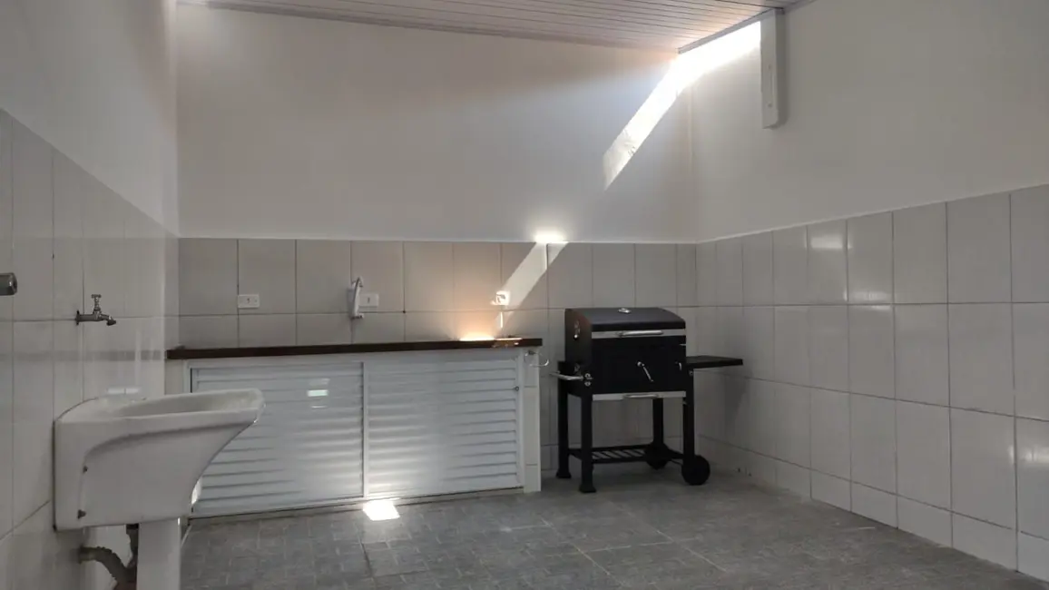 Foto 6 de Casa com 2 quartos à venda, 68m2 em Maracanã, Praia Grande - SP