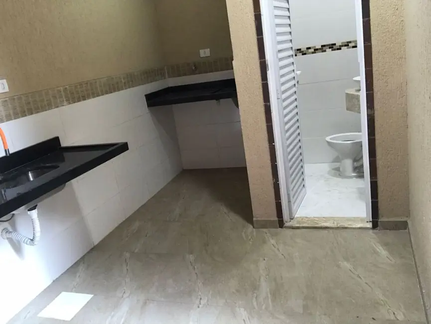 Casa com 3 quartos à venda, 136m2 em Praia Grande - SP - imagem 4 Foto 4 de Casa com 3 quartos à venda, 136m2 em Praia Grande - SP