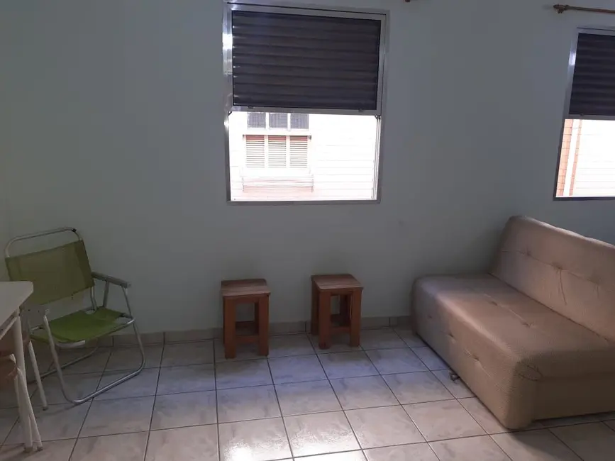 Foto 2 de Kitnet à venda, 25m2 em Praia Grande - SP