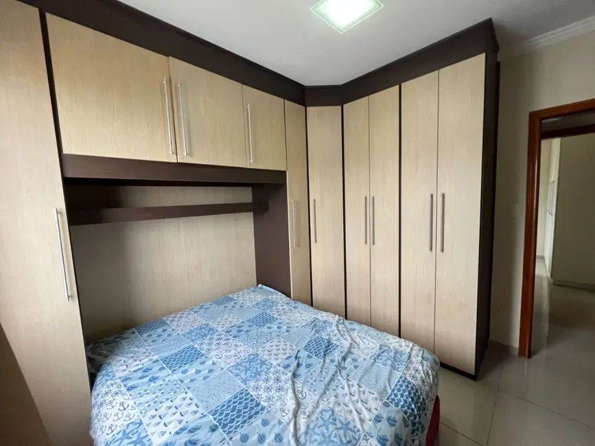 Foto 4 de Apartamento com 2 quartos à venda, 77m2 em Tupi, Praia Grande - SP