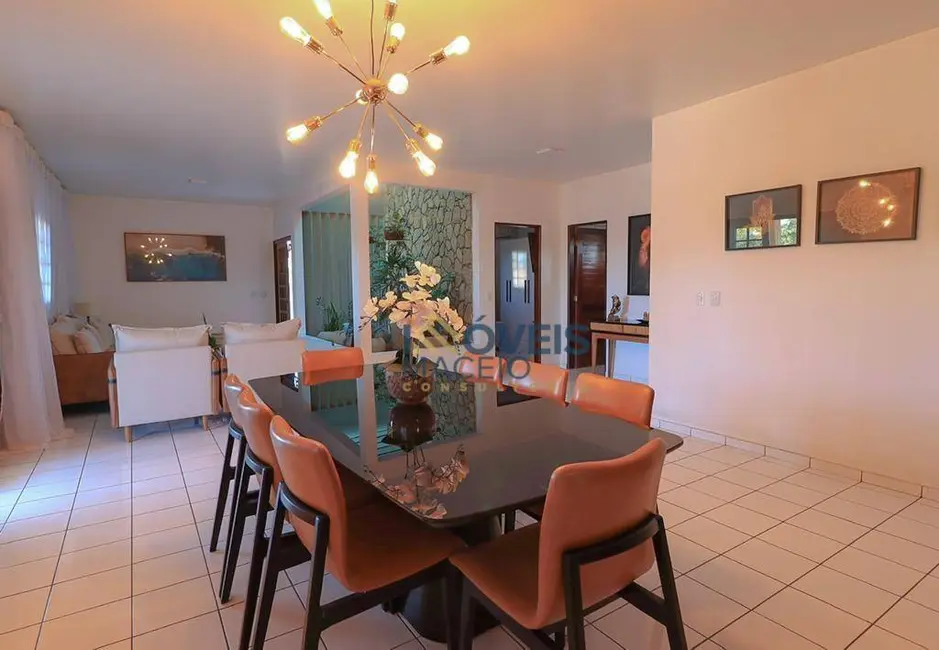 Foto 11 de Casa com 3 quartos para alugar, 300m2 em Santos Dumont, Maceio - AL