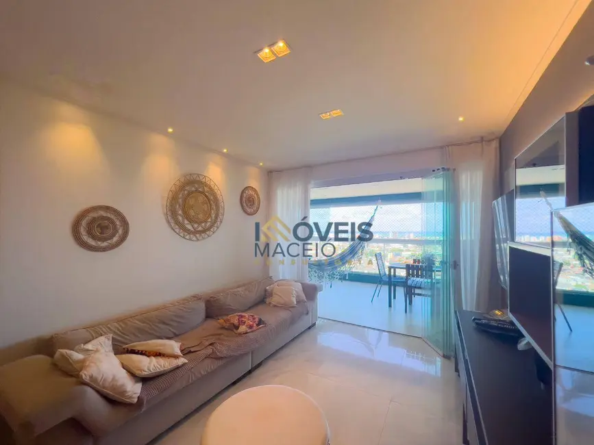 Apartamento com 3 quartos à venda, 139m2 em Farol, Maceio - AL - imagem 2 Foto 2 de Apartamento com 3 quartos à venda, 139m2 em Farol, Maceio - AL