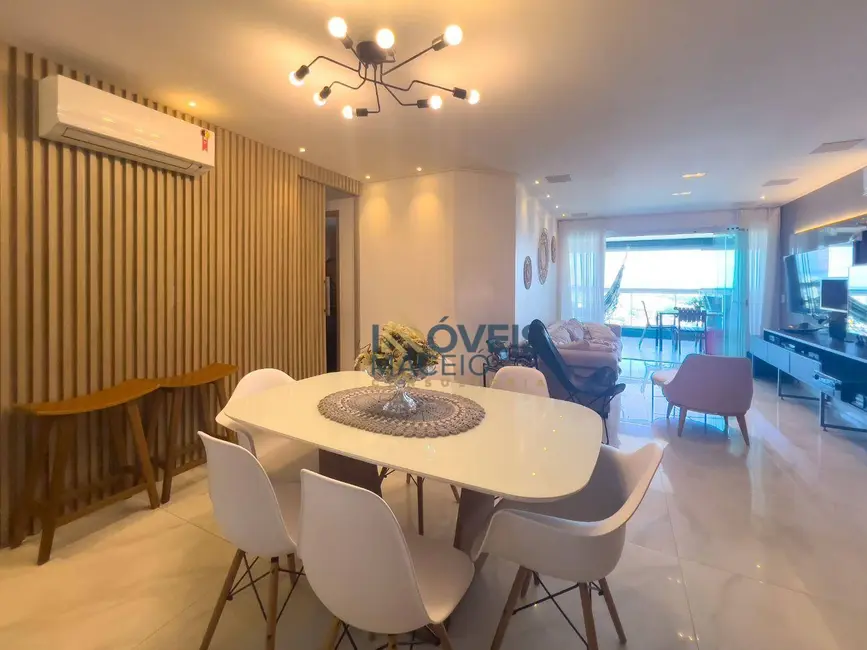 Apartamento com 3 quartos à venda, 139m2 em Farol, Maceio - AL - imagem 3 Foto 3 de Apartamento com 3 quartos à venda, 139m2 em Farol, Maceio - AL