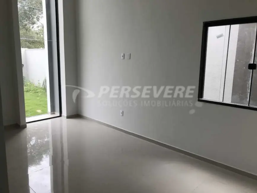 Foto 2 de Casa com 3 quartos à venda em Marica - RJ