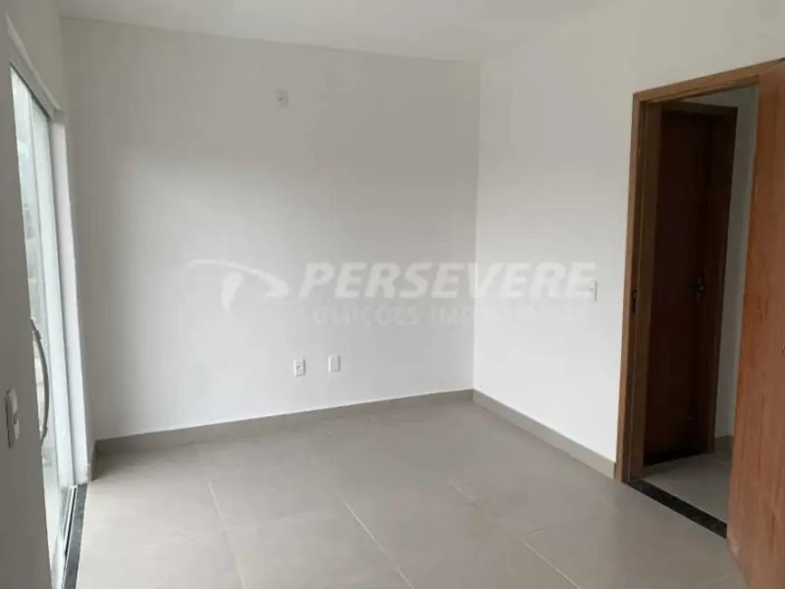 Foto 7 de Casa com 2 quartos à venda em Marica - RJ