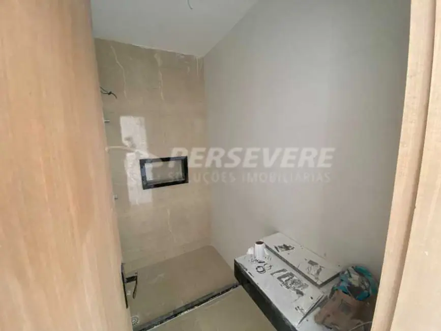 Foto 4 de Casa com 2 quartos à venda, 73m2 em Marica - RJ
