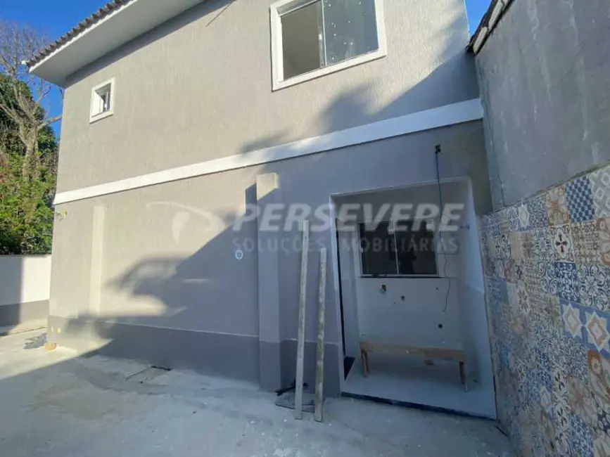 Foto 8 de Casa com 2 quartos à venda, 73m2 em Marica - RJ