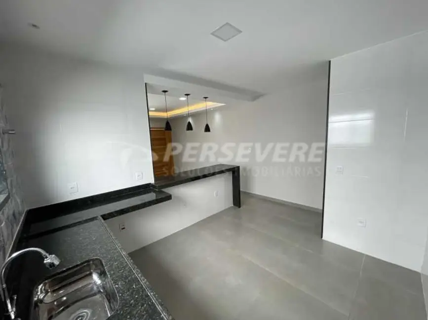 Casa com 2 quartos à venda, 161m2 em Marica - RJ - imagem 6 Foto 6 de Casa com 2 quartos à venda, 161m2 em Marica - RJ