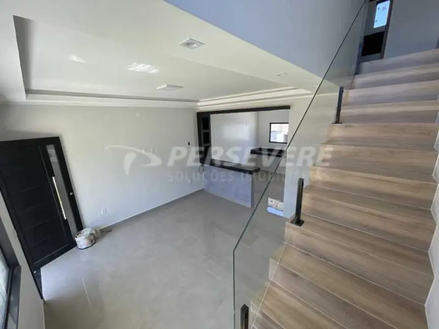 Foto 7 de Casa com 2 quartos à venda, 79m2 em Marica - RJ