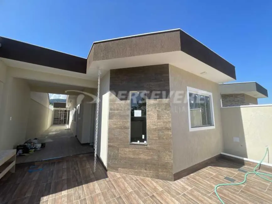 Foto 1 de Casa com 3 quartos à venda, 94m2 em Marica - RJ