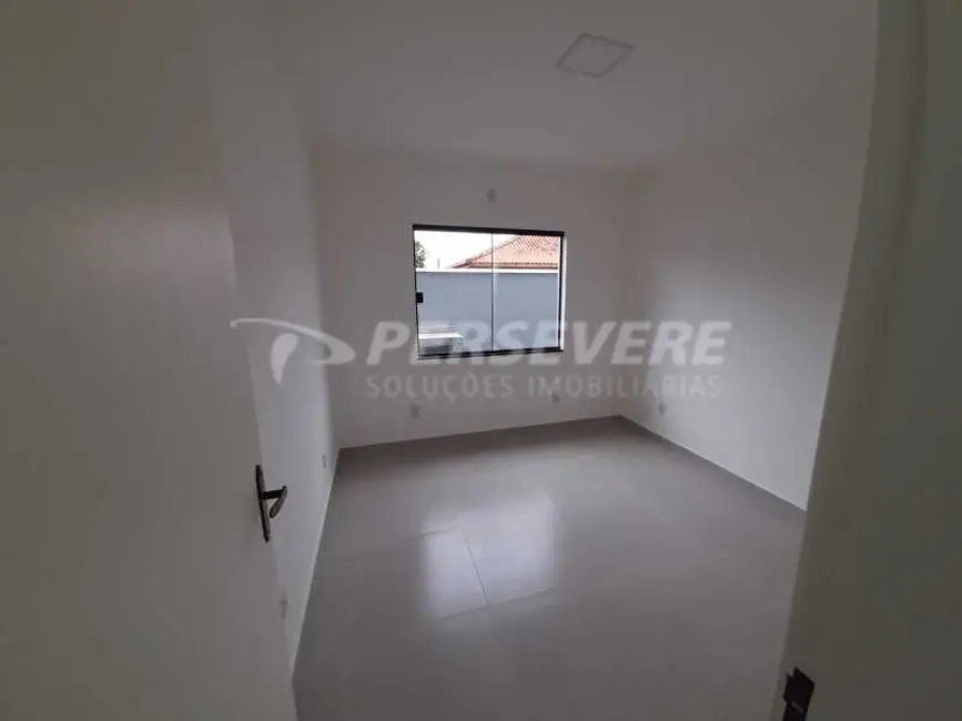 Foto 7 de Casa com 3 quartos à venda, 120m2 em Marica - RJ