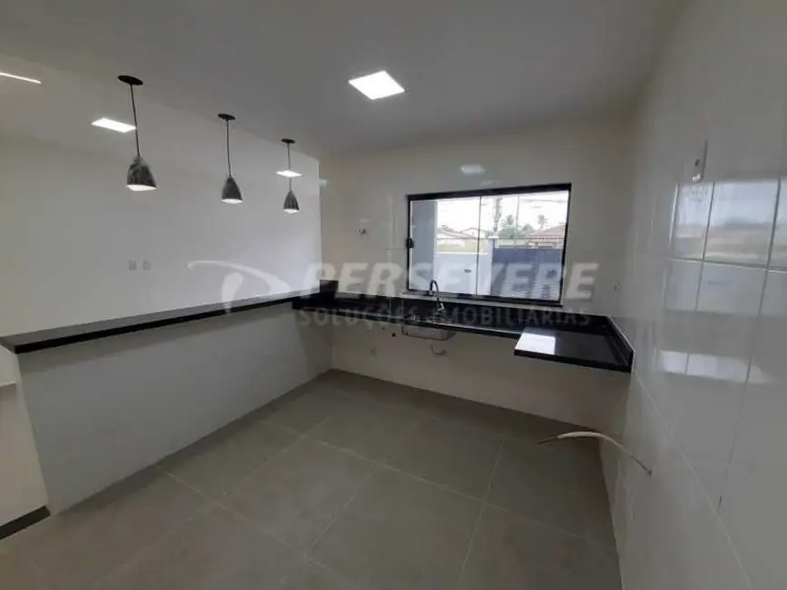 Foto 5 de Casa com 3 quartos à venda, 120m2 em Marica - RJ