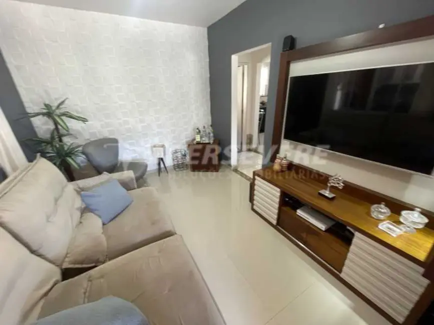 Casa com 2 quartos à venda em Marica - RJ - imagem 5 Foto 5 de Casa com 2 quartos à venda em Marica - RJ