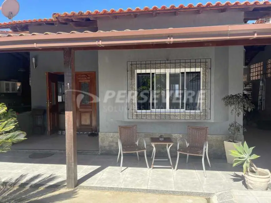 Foto 2 de Casa com 2 quartos à venda em Marica - RJ