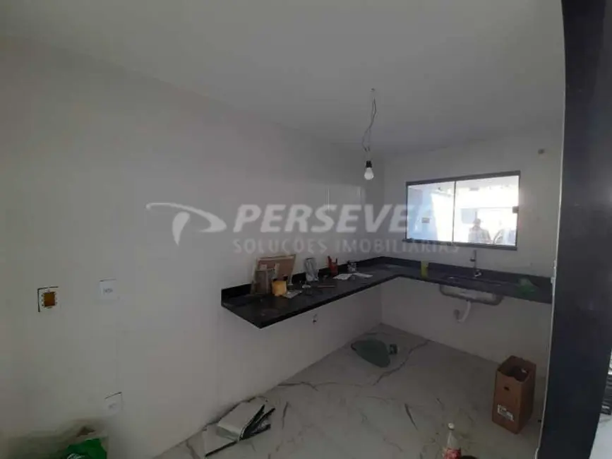 Foto 4 de Casa com 3 quartos à venda, 117m2 em Marica - RJ